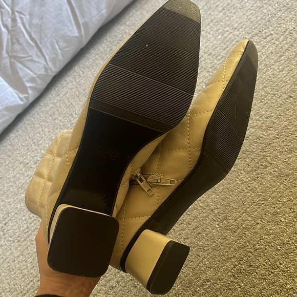 Napoleoni Quilted Italian Leather Boots off white - Picture 8 of 10